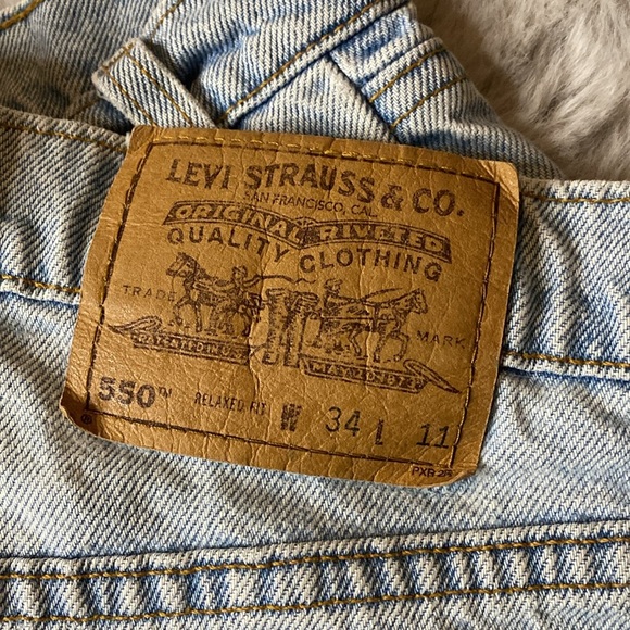 NWOT Levi’s Men’s Light Blue Shorts size 34 W x 11 L - Picture 3 of 4